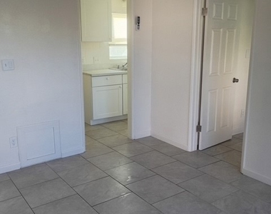 2140 Cajon - Photo Thumbnail 1