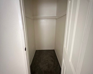 2140 Cajon - Photo Thumbnail 4