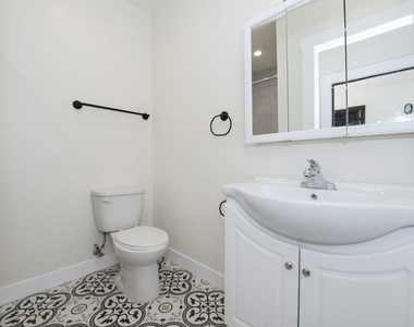520 W 82nd Street - Photo Thumbnail 6