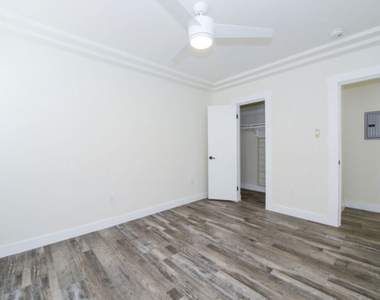 520 W 82nd Street - Photo Thumbnail 17