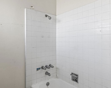 11131 Rose Avenue - Photo Thumbnail 11