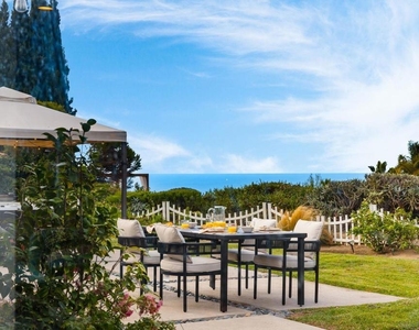 7806 Via Capri - Photo Thumbnail 8