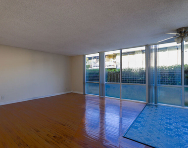 11131 Rose Avenue - Photo Thumbnail 2