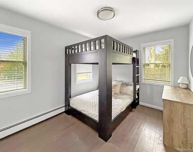 31 Highland Road - Photo Thumbnail 12