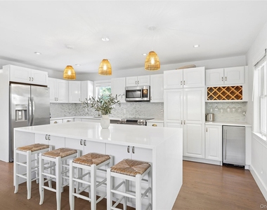 31 Highland Road - Photo Thumbnail 2