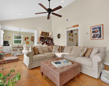 34 Twin Lakes Road - Photo Thumbnail 9