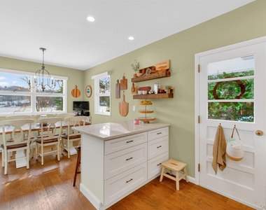 34 Twin Lakes Road - Photo Thumbnail 18