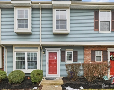 374 Aldeburgh Avenue - Photo Thumbnail 11