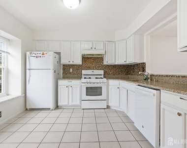 374 Aldeburgh Avenue - Photo Thumbnail 12