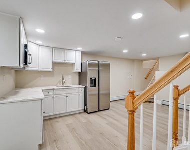 92 Coleman Street - Photo Thumbnail 26