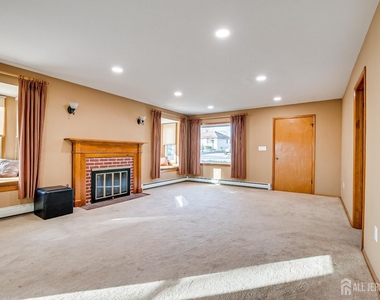 92 Coleman Street - Photo Thumbnail 5