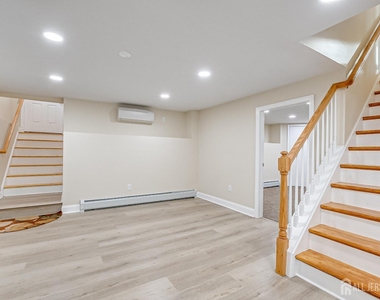 92 Coleman Street - Photo Thumbnail 24