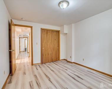 23 Cardownie Street - Photo Thumbnail 29