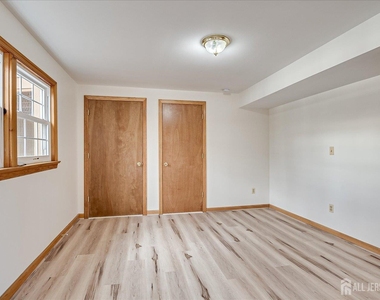 23 Cardownie Street - Photo Thumbnail 30