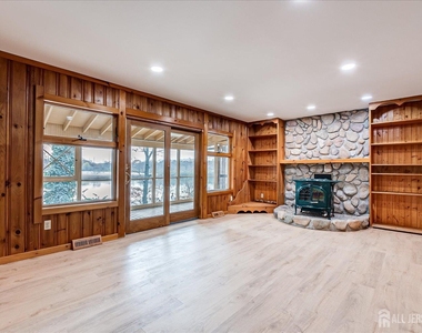 23 Cardownie Street - Photo Thumbnail 7