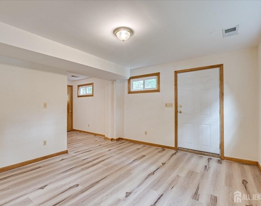 23 Cardownie Street - Photo Thumbnail 55