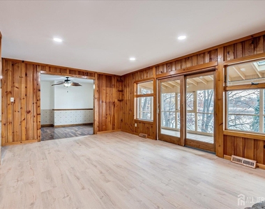 23 Cardownie Street - Photo Thumbnail 8