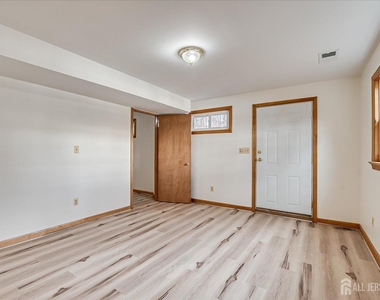 23 Cardownie Street - Photo Thumbnail 31
