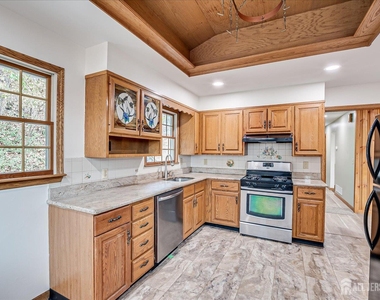 23 Cardownie Street - Photo Thumbnail 15