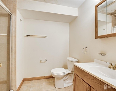 23 Cardownie Street - Photo Thumbnail 57