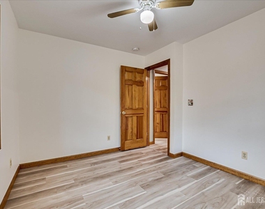 23 Cardownie Street - Photo Thumbnail 19