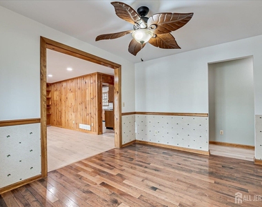 23 Cardownie Street - Photo Thumbnail 11