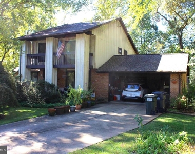 5414 Southport Lane - Photo Thumbnail 9