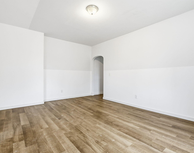 3295 Rochester Street - Photo Thumbnail 4