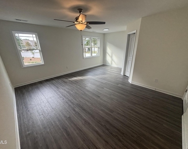 608 S Blackmon Street - Photo Thumbnail 10