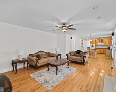 8008 Dorado Terrace - Photo Thumbnail 18