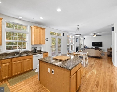 8008 Dorado Terrace - Photo Thumbnail 12