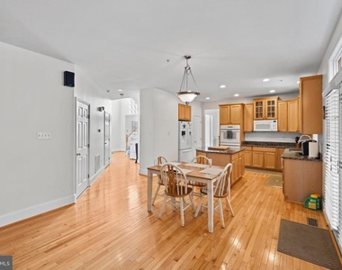8008 Dorado Terrace - Photo Thumbnail 17
