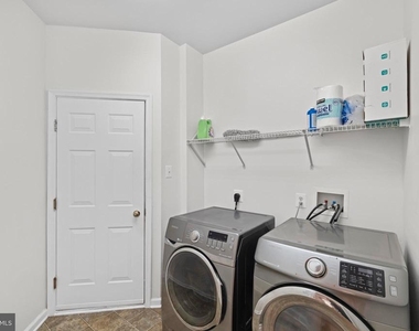 8008 Dorado Terrace - Photo Thumbnail 21