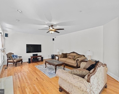 8008 Dorado Terrace - Photo Thumbnail 16