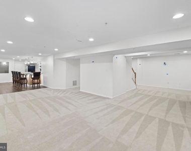 8008 Dorado Terrace - Photo Thumbnail 44