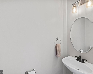 8008 Dorado Terrace - Photo Thumbnail 22