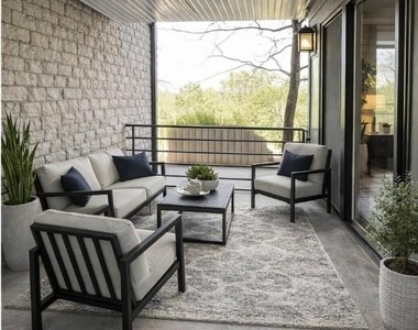1514 Parker Ln - Photo Thumbnail 4