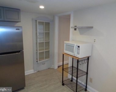 2800 Linwood Avenue - Photo Thumbnail 5