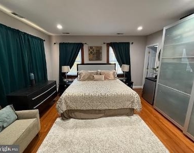 4033 Greenmount Avenue - Photo Thumbnail 2
