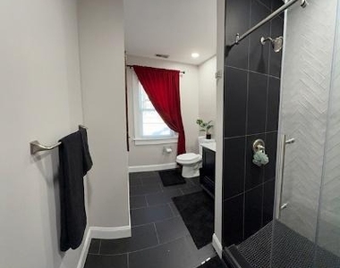 4033 Greenmount Avenue - Photo Thumbnail 3