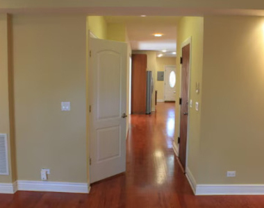 6310 N Rockwell Street - Photo Thumbnail 3