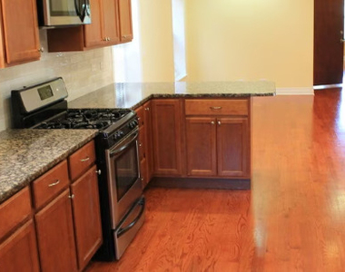 6310 N Rockwell Street - Photo Thumbnail 5