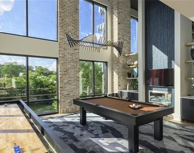 400 Bishop Street Nw - Photo Thumbnail 3