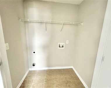 739 Wheel House Lane - Photo Thumbnail 14