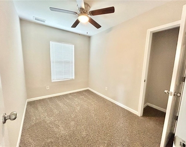 739 Wheel House Lane - Photo Thumbnail 10
