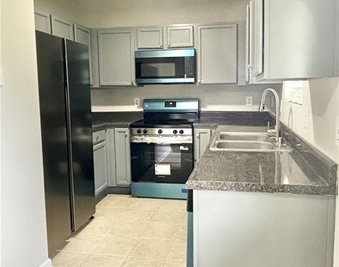 739 Wheel House Lane - Photo Thumbnail 5