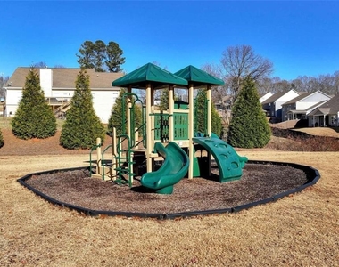 6968 Manchester Drive - Photo Thumbnail 13
