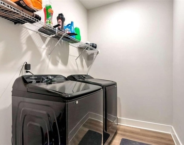 6968 Manchester Drive - Photo Thumbnail 31