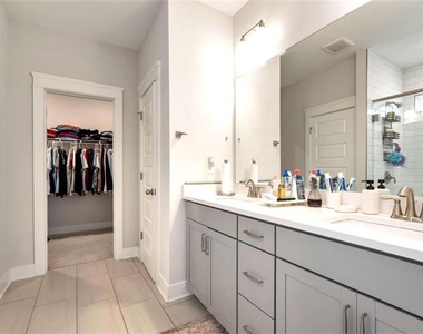 6968 Manchester Drive - Photo Thumbnail 26