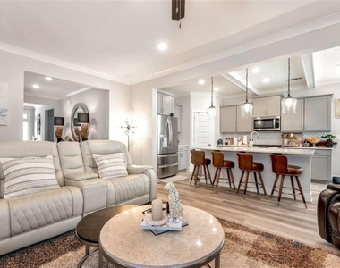 6968 Manchester Drive - Photo Thumbnail 36